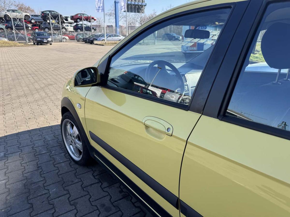 Hyundai Getz Cross original T&uuml;r vorn links 3W Willow Green 5-T&uuml;rer Rohbau Bj.2008